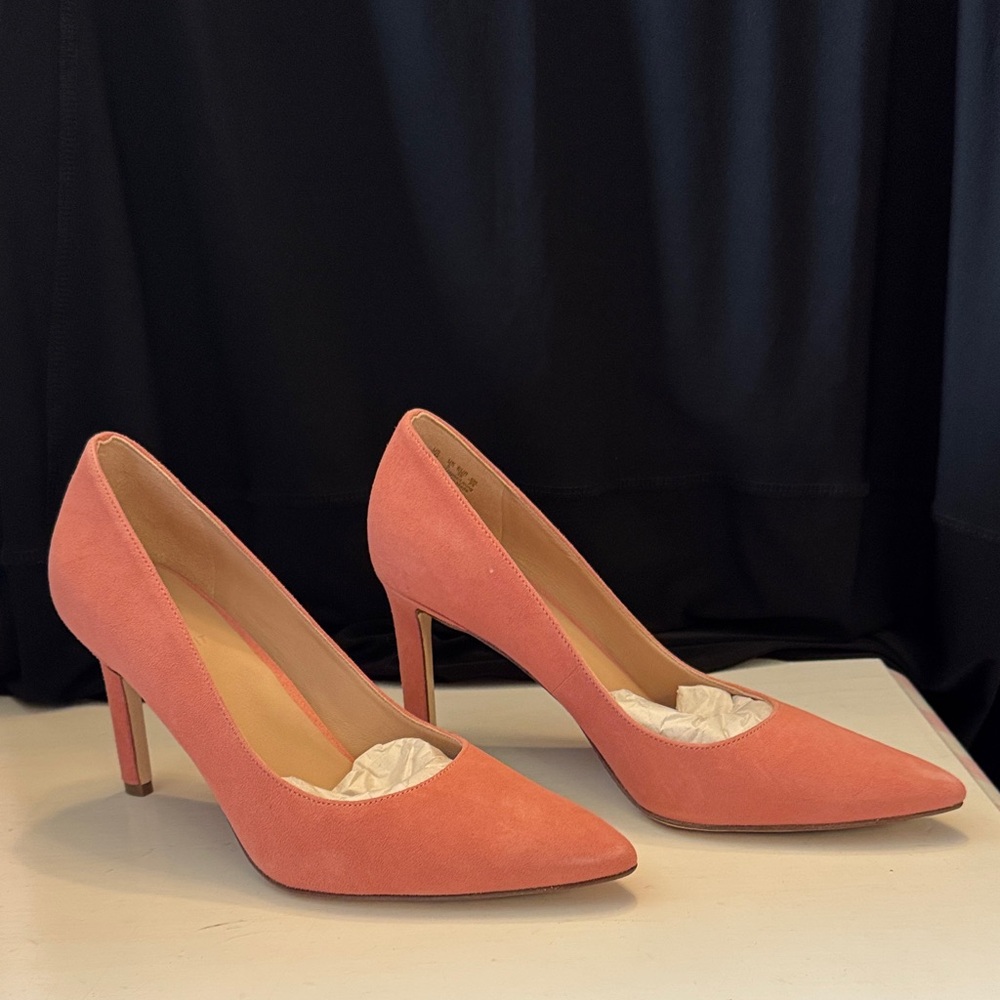 27 EDIT Pink Suede Heels EUC!